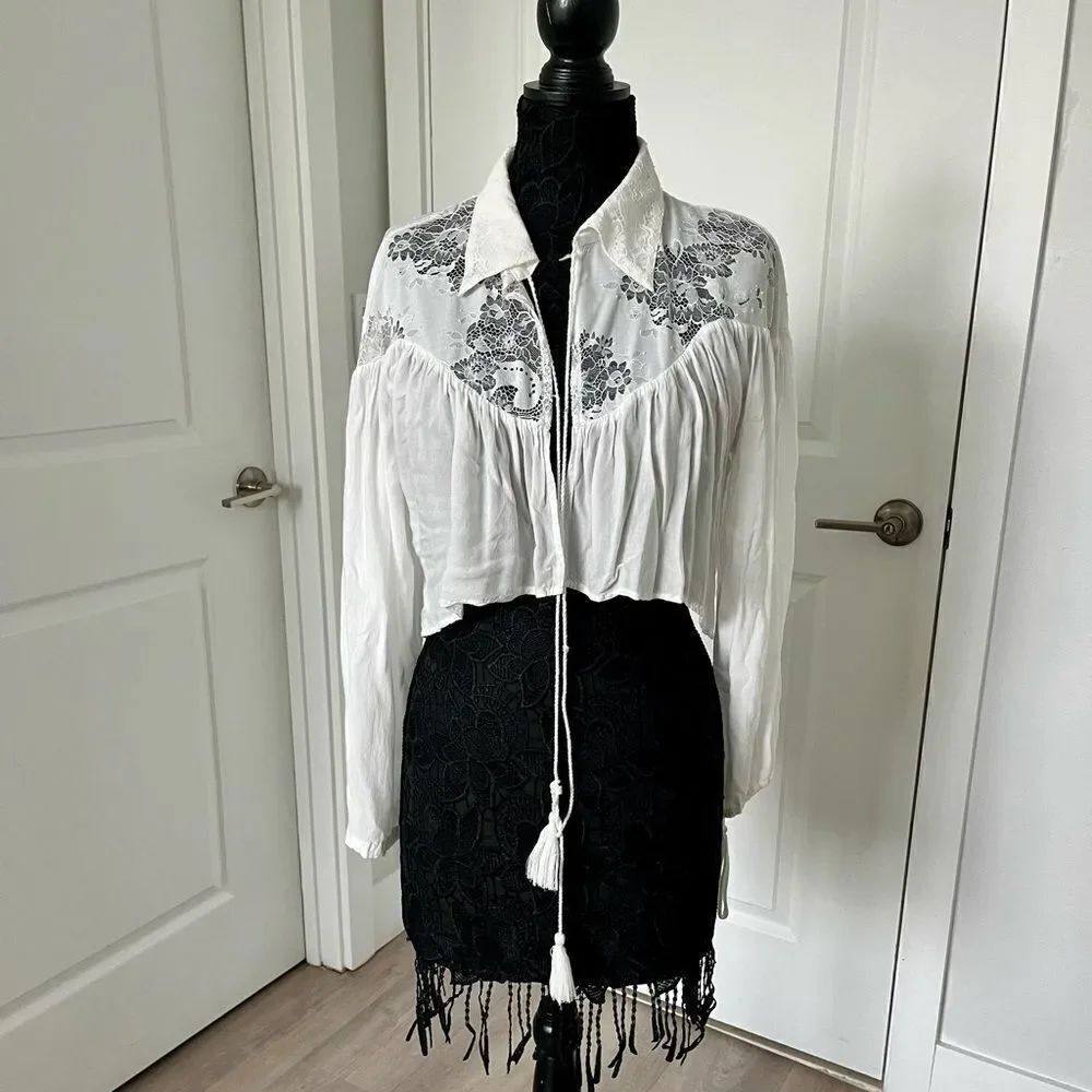 House of Harlow Boho Crop